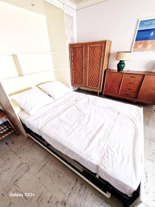 Cozy Studio, Sea View, Old Town, Near Beaches Antibes Exterior photo