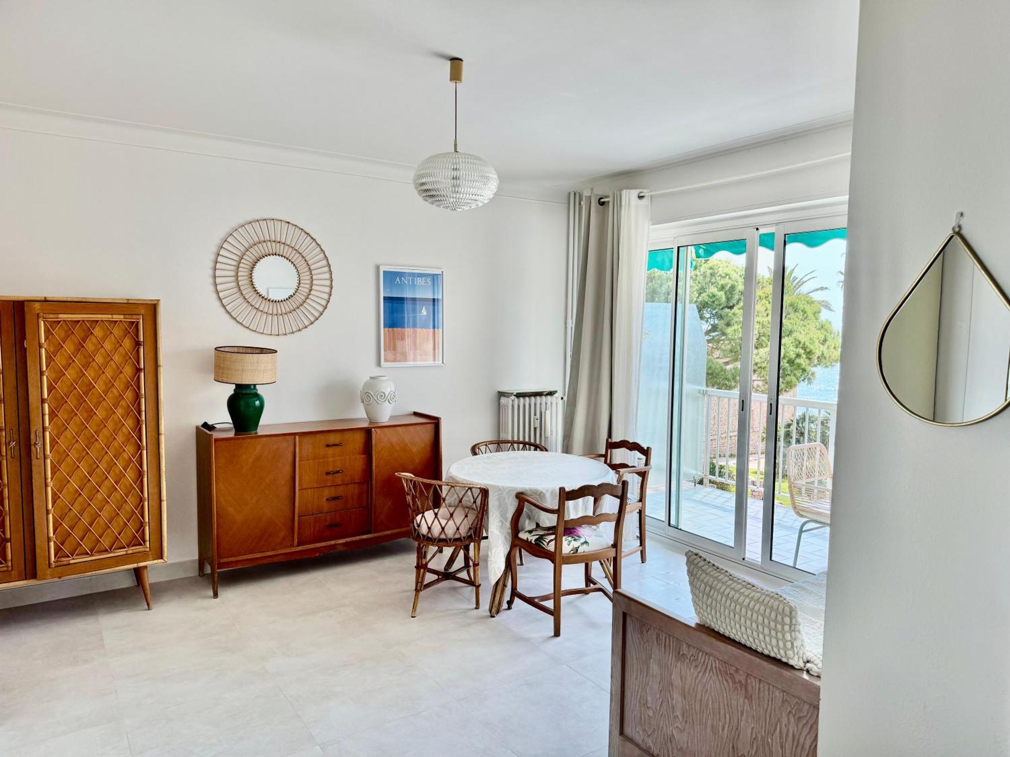 Cozy Studio, Sea View, Old Town, Near Beaches Antibes Exterior photo