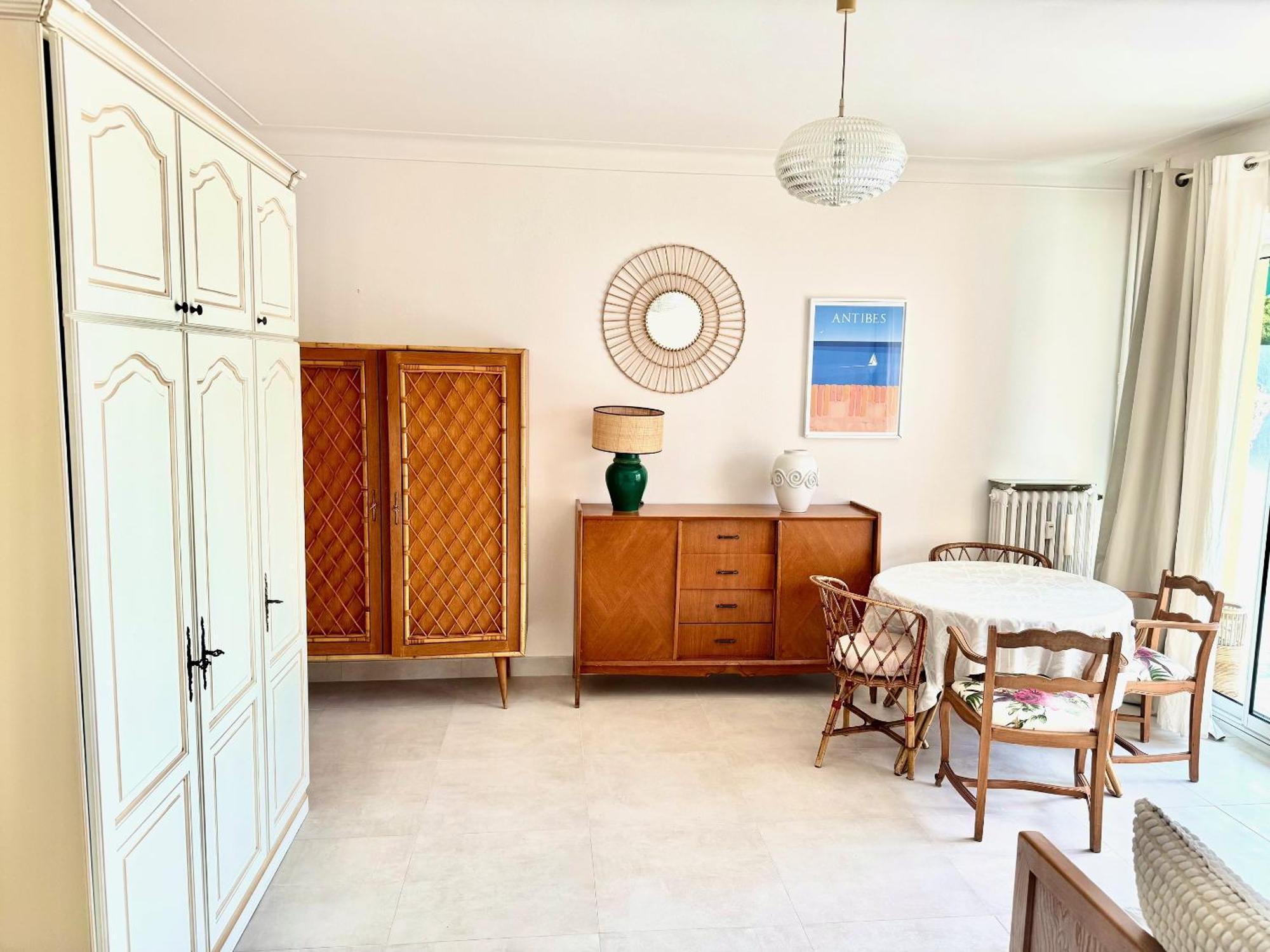 Cozy Studio, Sea View, Old Town, Near Beaches Antibes Exterior photo