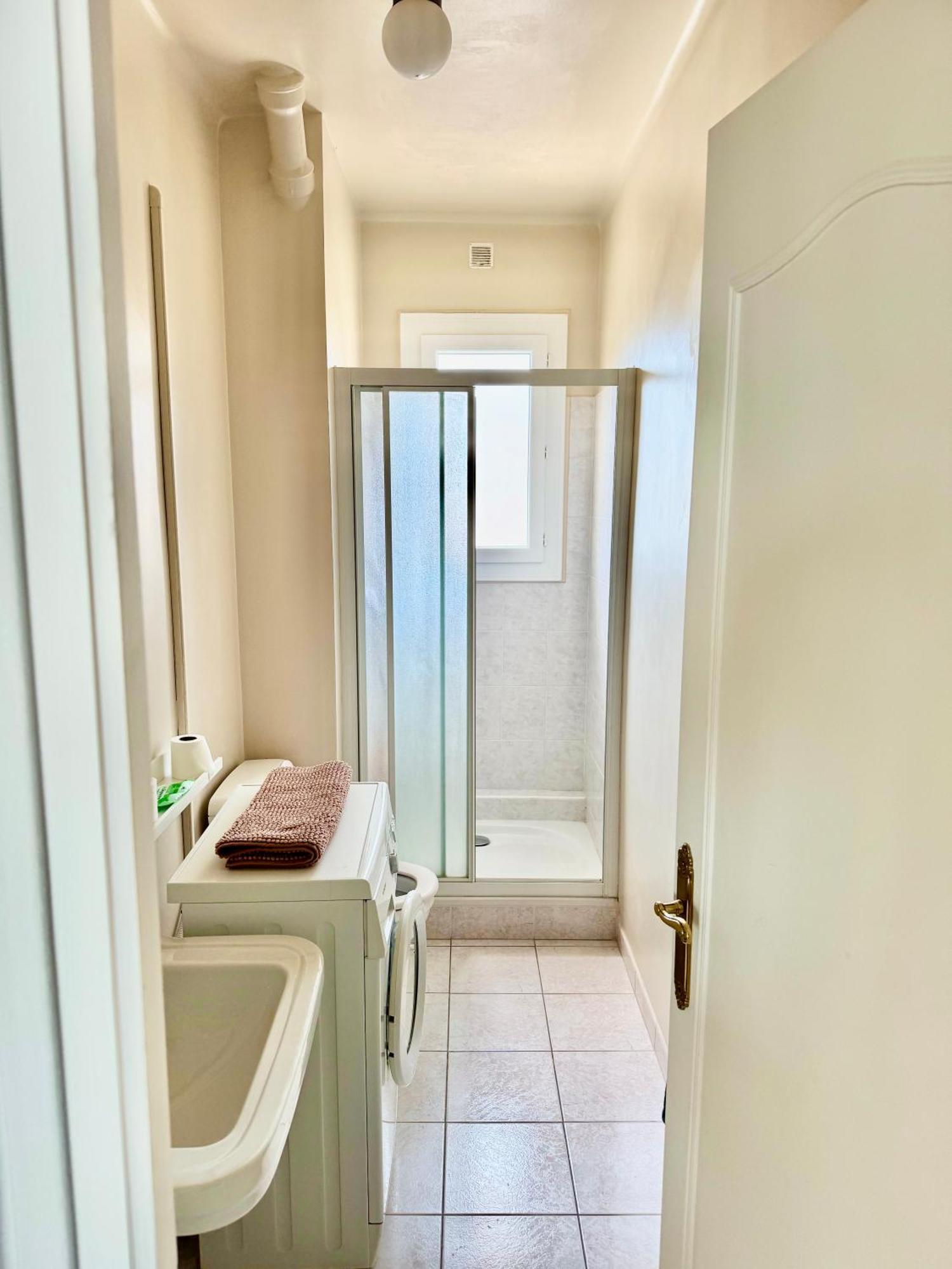 Cozy Studio, Sea View, Old Town, Near Beaches Antibes Exterior photo